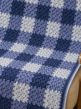 Load image into Gallery viewer, Monday 15 June 2026  - Crochet Class 'No experience needed' - 5.30pm