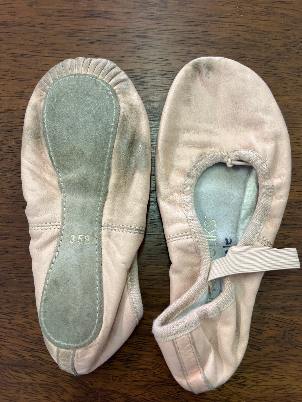 Preloved Energetiks Leather Ballet Shoes - 3.5B
