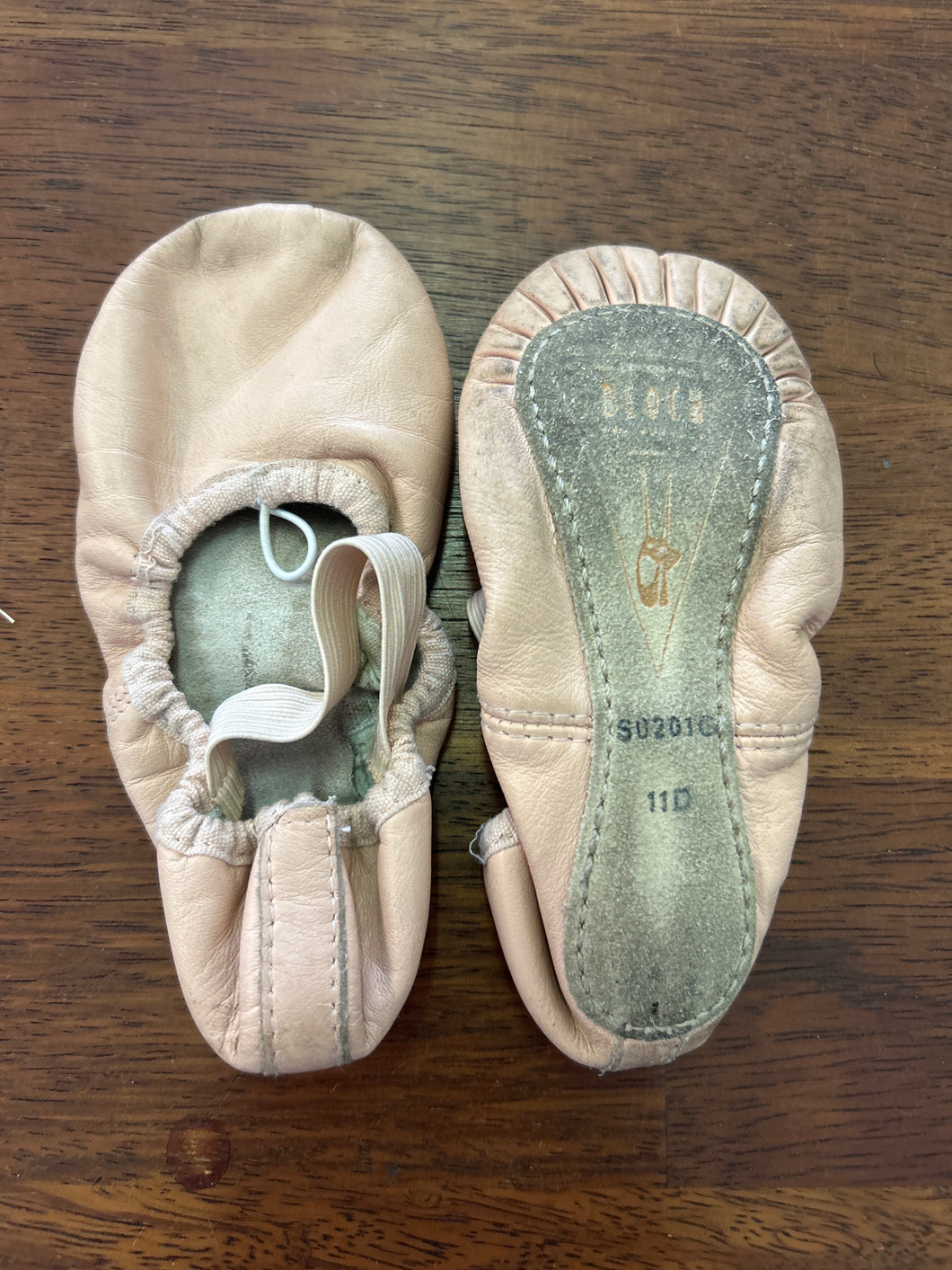 Preloved Bloch Leather Ballet Shoes 11D