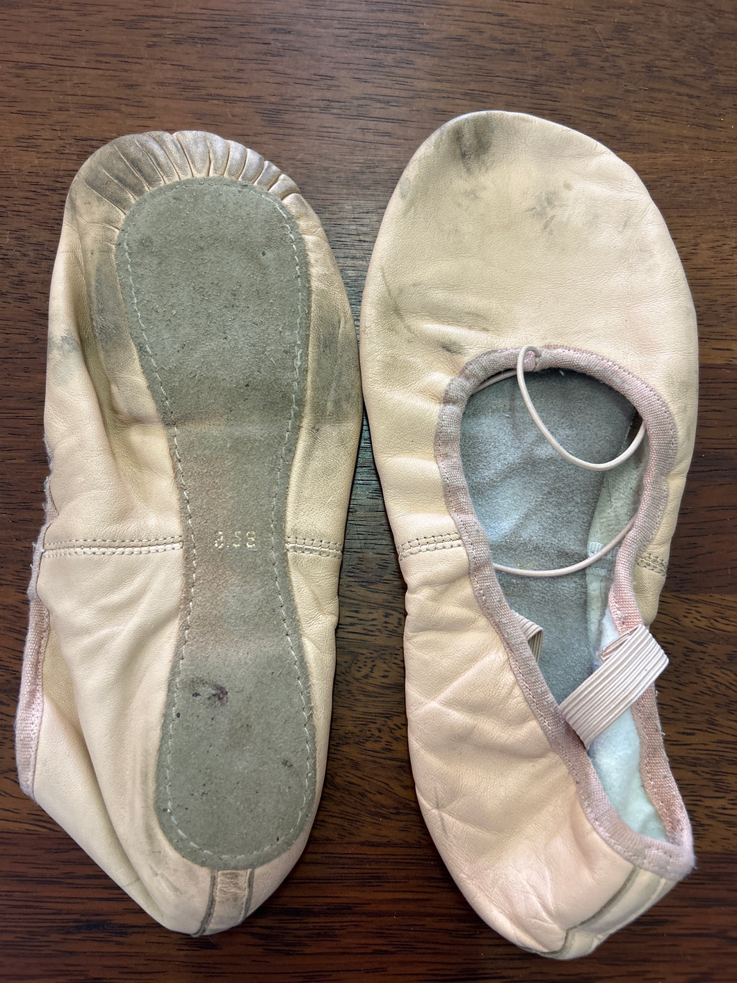 Preloved Energetiks Leather Ballet Shoes - 8.5B