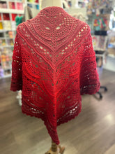 Load image into Gallery viewer, Crochet DarjeelingTea Shawl - Shades of Red - Cotton