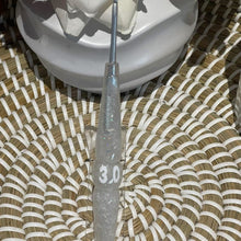 Load image into Gallery viewer, Life in Loops - Resin Handle Crochet Hooks (Clover)
