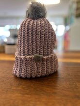 Load image into Gallery viewer, Monday 13 July 2026  - Crochet Class 'No experience needed' - 5.30pm