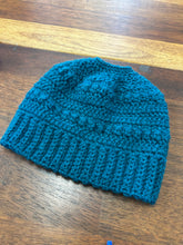 Load image into Gallery viewer, Monday 13 July 2026  - Crochet Class 'No experience needed' - 5.30pm
